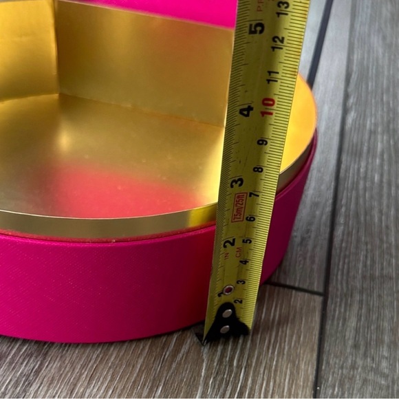 Prada Candy Fuchsia Round Box/ empty box - Picture 13 of 13